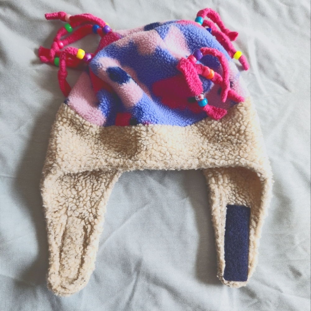 Super cute baby girl hat!